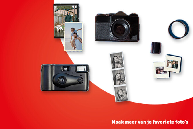 Twee camera’s met verschillende afdrukken en foto’s die samen herinneringen en creatieve momenten laten zien